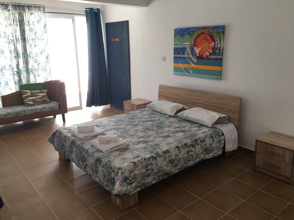 Polis Periyiali Apartments מראה חיצוני תמונה